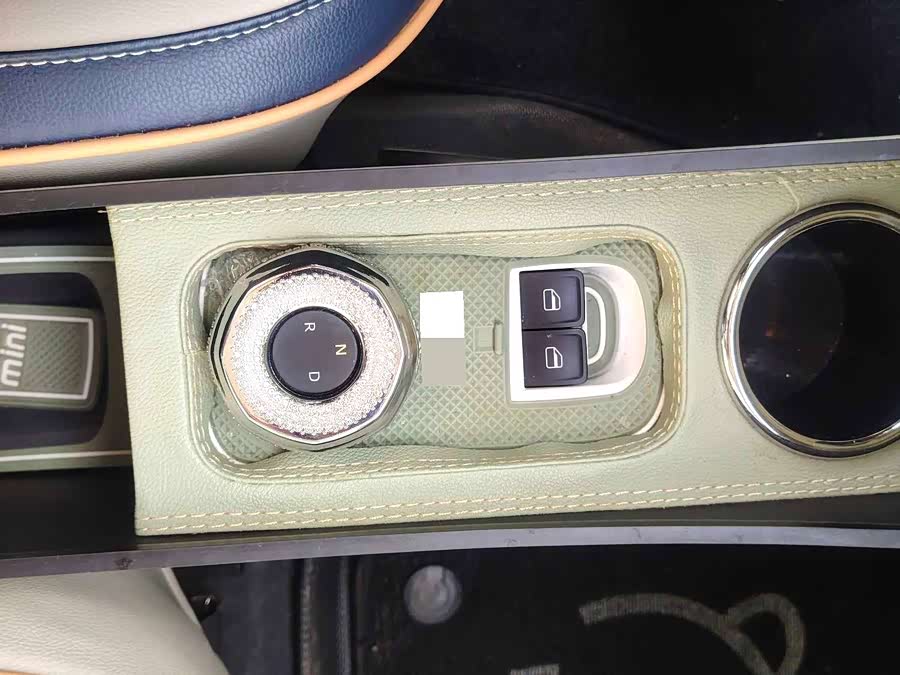 GEELY 2025 #7 GEELY 2025 car image #7