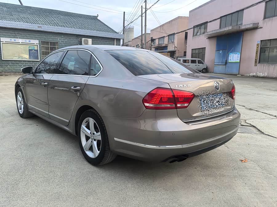 Volkswagen Passat 2011 изображение автомобиля #7