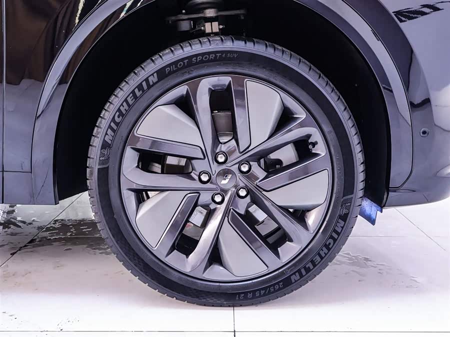 理想汽车 理想L7 2025 汽车图片 #7