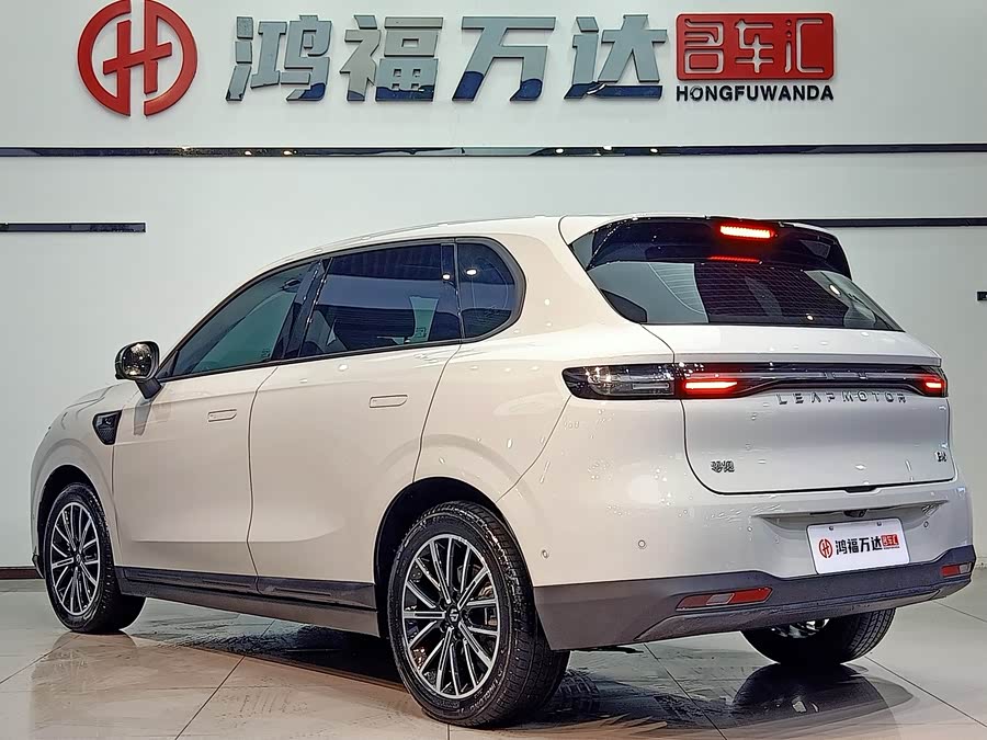 零跑汽车 零跑B10 2025 汽车图片 #7