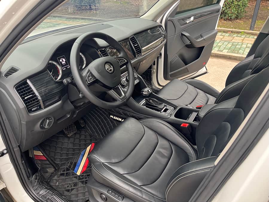 Skoda Kodiaq 2018 imagem de carro #7