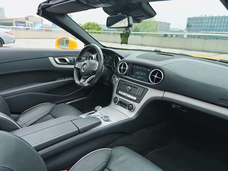 Mercedes-Benz SL Class 2017 car image #7