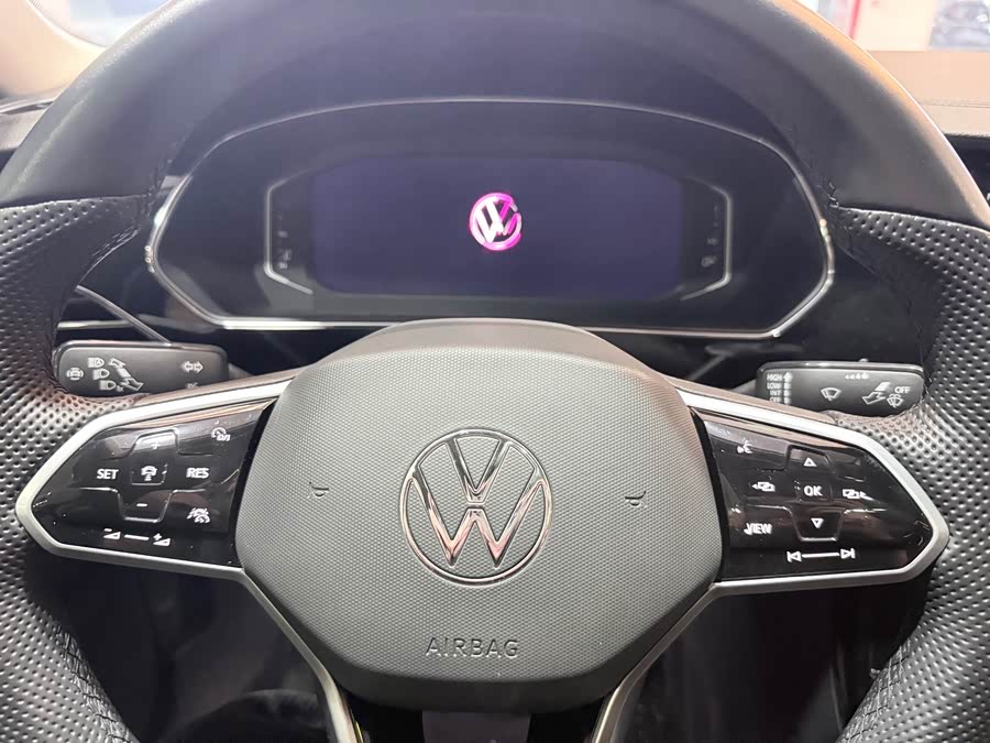 Volkswagen Passat 2022 صورة سيارة #7