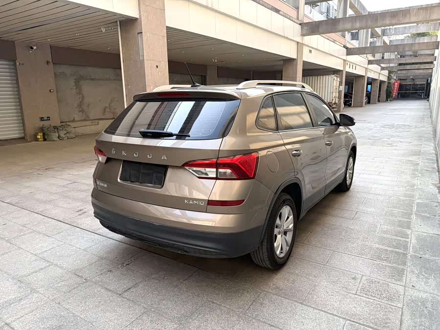 Skoda Kamiq 2021 car image #7