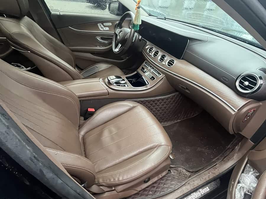 Mercedes-Benz E Class 2018 car image #7