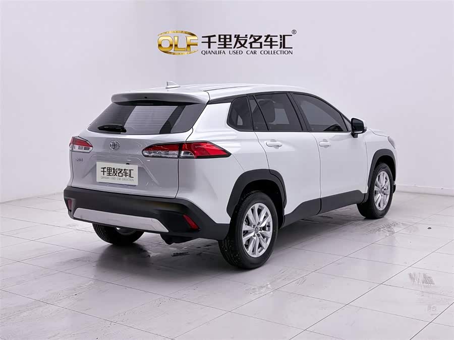 Toyota Corolla Cross 2025 immagine di auto #7