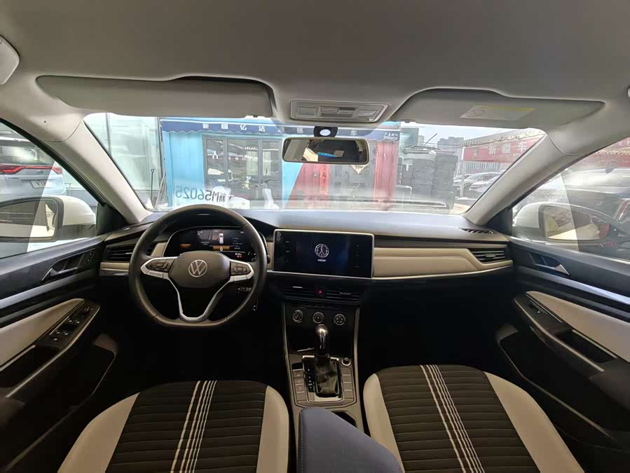 Volkswagen Bora 2023 car image #7