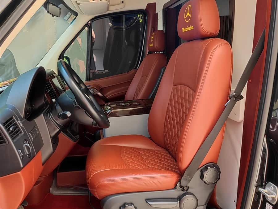 Mercedes-Benz GLE Class 2024 car image #7