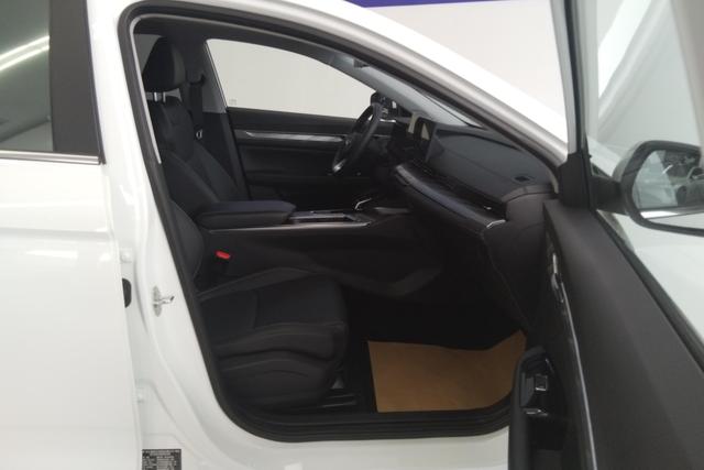 GEELY Emgrand L HiP 2023 car image #7