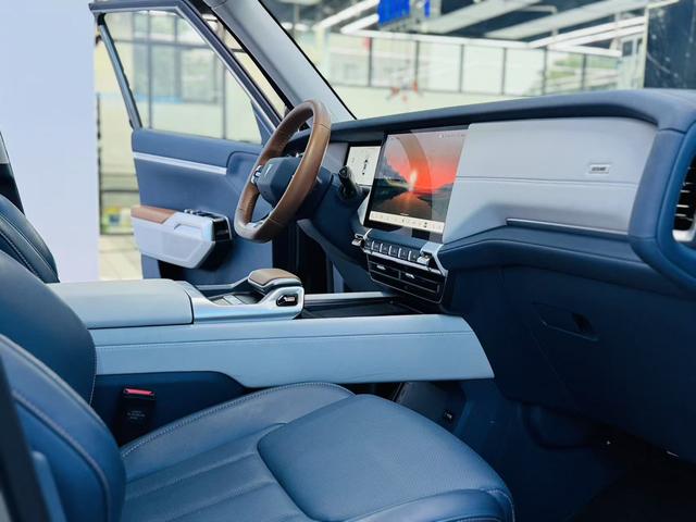 Deepal G318 2024 immagine di auto #7