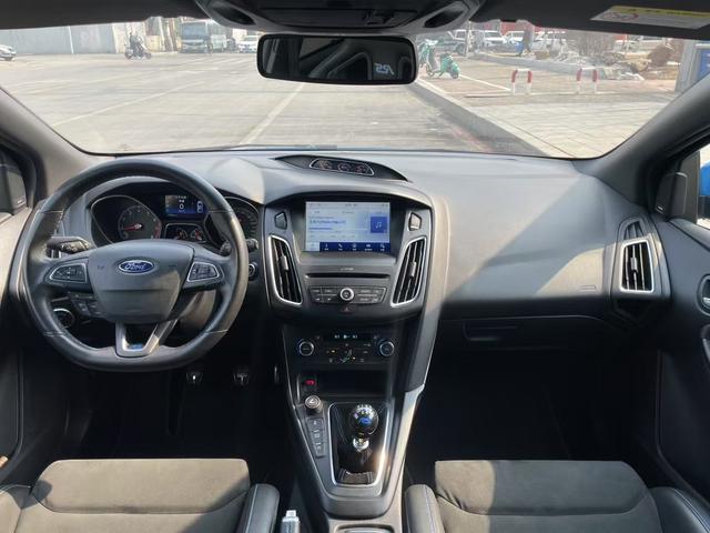 Ford Focus (Imported) 2016 imagem de carro #7