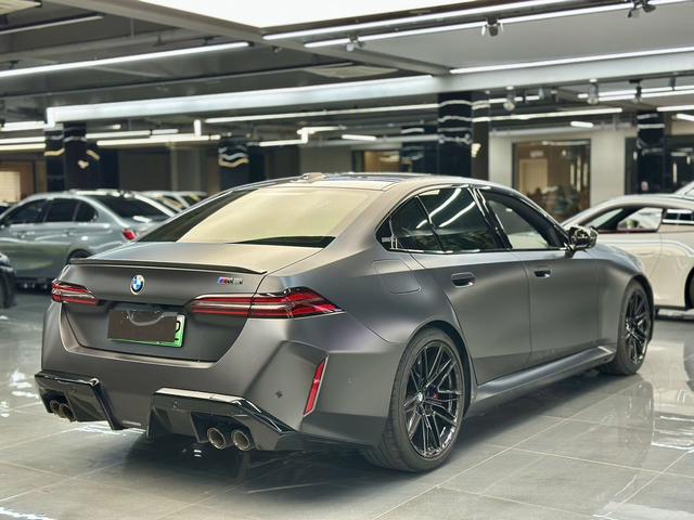 BMW M5 New Energy 2025 immagine di auto #7