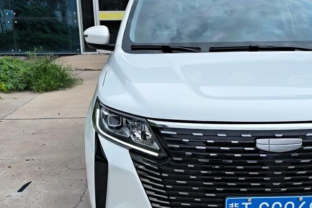 GEELY OkavangoPRO 2023 #7 GEELY OkavangoPRO 2023 car image #7