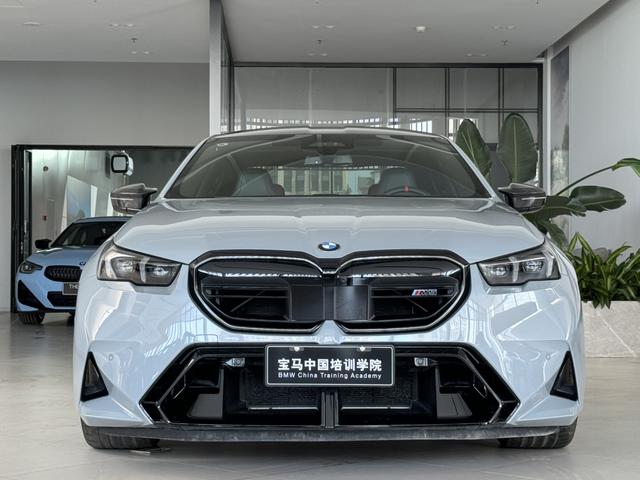 BMW M5 New Energy car image #7