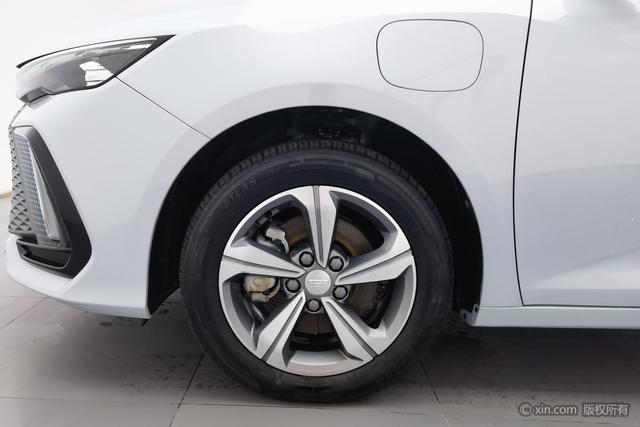 GEELY Emgrand L HiP 2023 car image #7