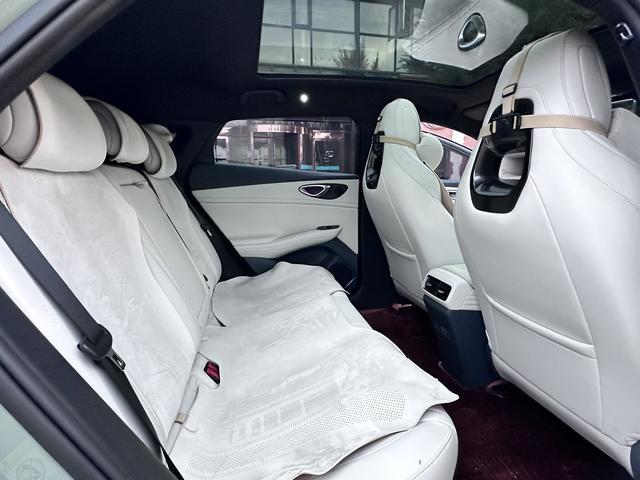 BYD Seal 06GT 2025 car image #7