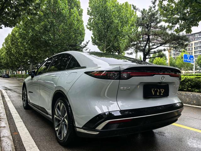 马自达 马自达EZ-6 2024 汽车图片 #7