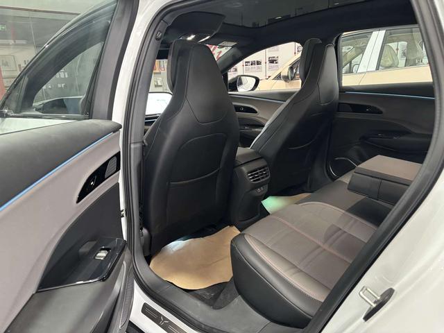 HongQi EH7 2025 #7 HongQi EH7 2025 car image #7