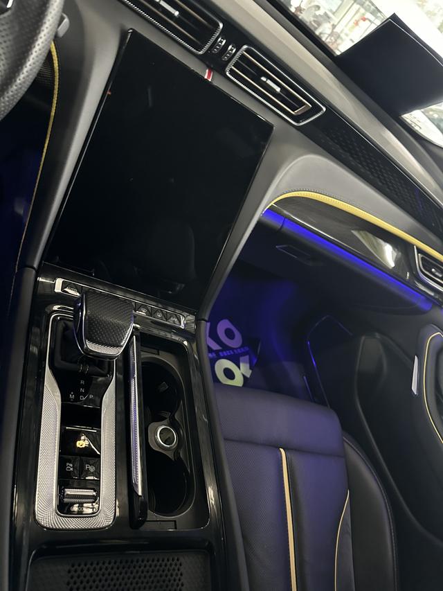 HongQi H6 2023 car image #7