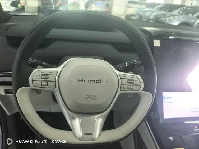 Honda P7 2025 car image #7