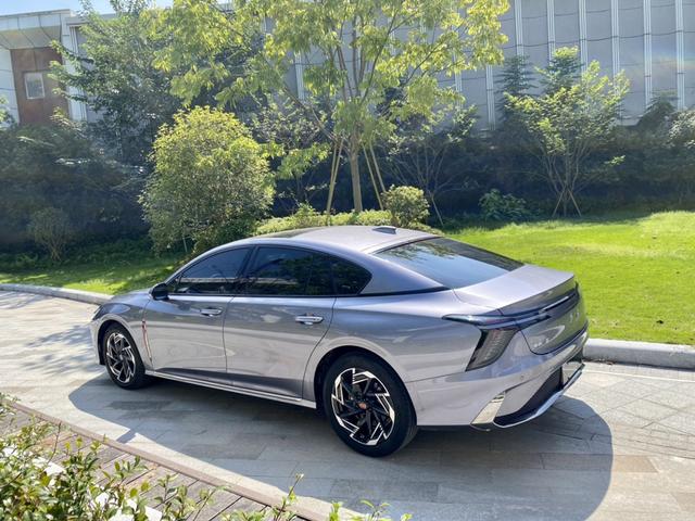 HongQi H6 2023 car image #7