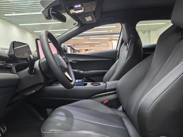 Volkswagen ID.UNYX 06 2024 image de voiture #7