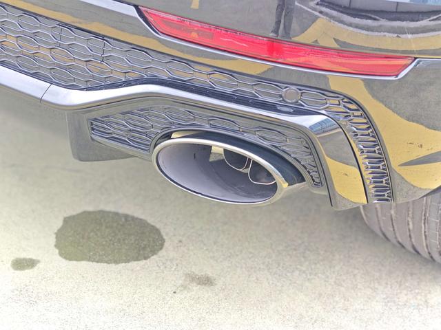 Audi RS Q8 car image #7