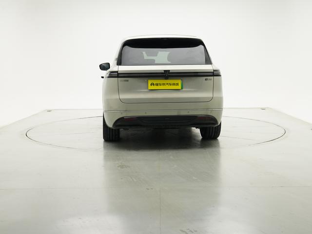 Deepal S09 2025 car image #7