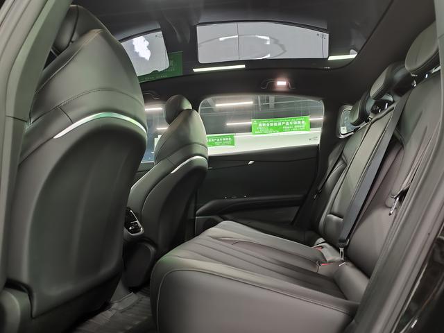 Deepal L07 2025 car image #7