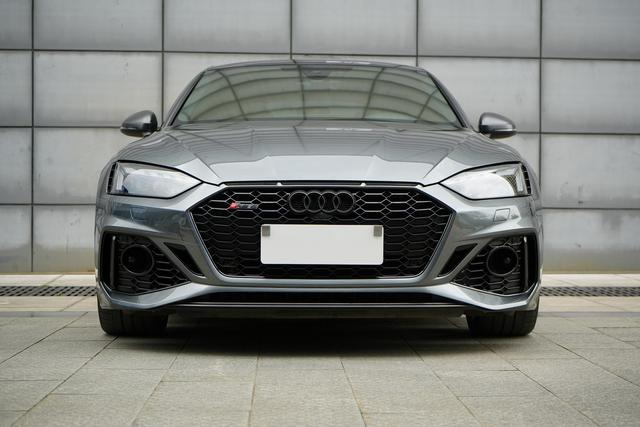 Audi RS 5 2022 #7 Audi RS 5 2022 صورة سيارة #7