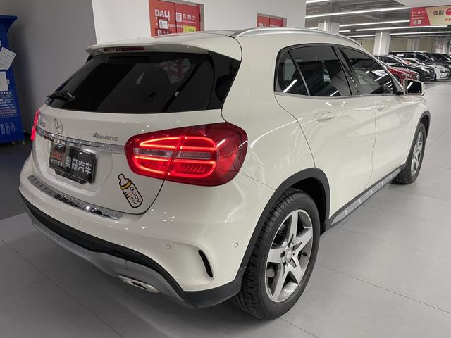 Mercedes-Benz GLA Class (Imported) 2015 #7 Mercedes-Benz GLA Class (Imported) 2015 car image #7