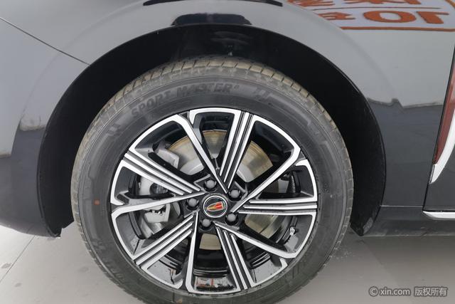 HongQi H5 PHEV 2025 #7 HongQi H5 PHEV 2025 car image #7