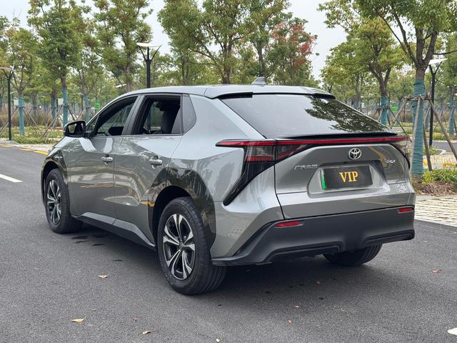 丰田 铂智4X 2024 汽车图片 #7