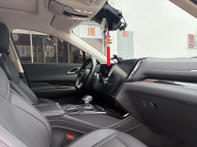 HongQi HS3 2023 immagine di auto #7