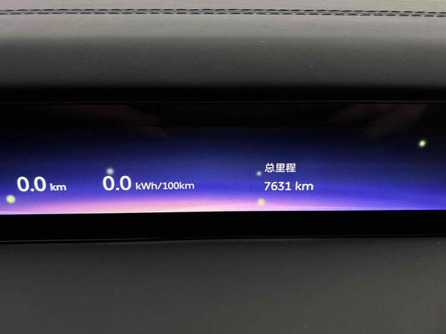 NIO ET9 2025 immagine di auto #7