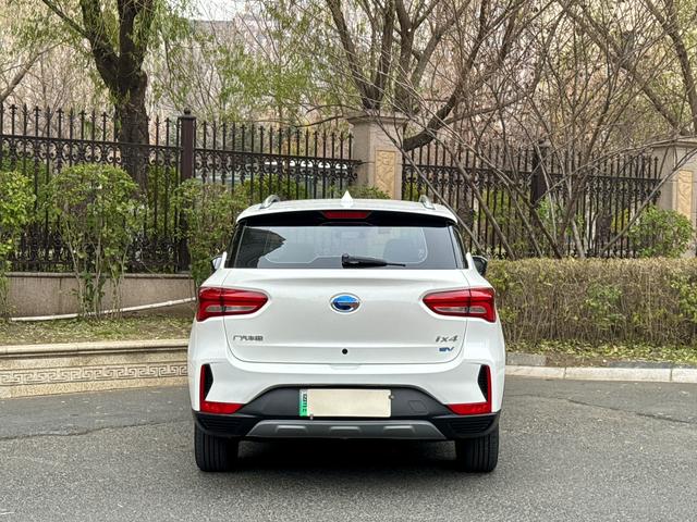 GAC ix4 2019 صورة سيارة #7