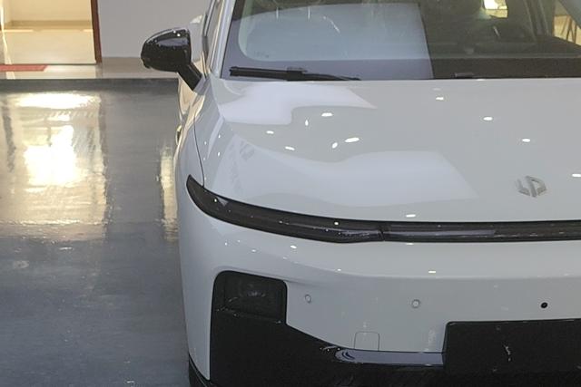 零跑汽车 零跑B01 2025 汽车图片 #7