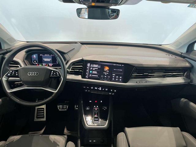 Audi Q5 e-tron 2023 immagine di auto #7