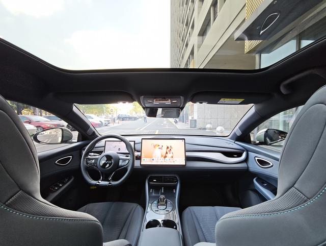 BYD Seal 06GT 2025 car image #7