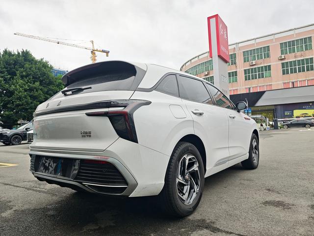 HongQi HS3 2024 car image #7