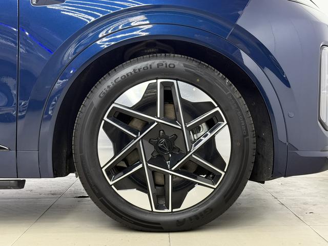 Deepal S09 2025 #7 Deepal S09 2025 car image #7