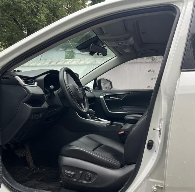 Toyota RAV4 Hybird E+ 2020 immagine di auto #7