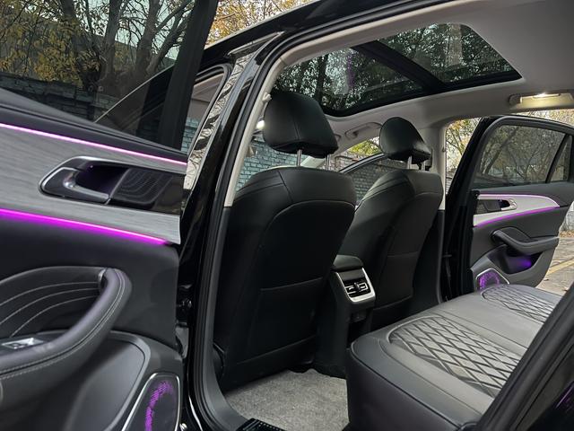 HongQi H5 PHEV 2025 #7 HongQi H5 PHEV 2025 car image #7