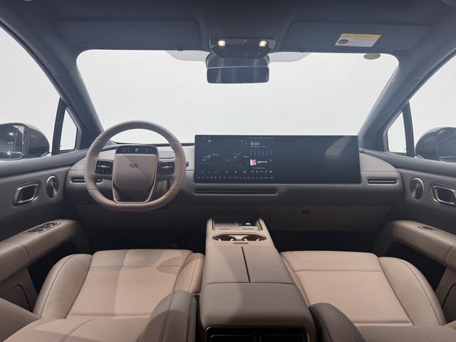 理想汽车 理想i6 2025 汽车图片 #7