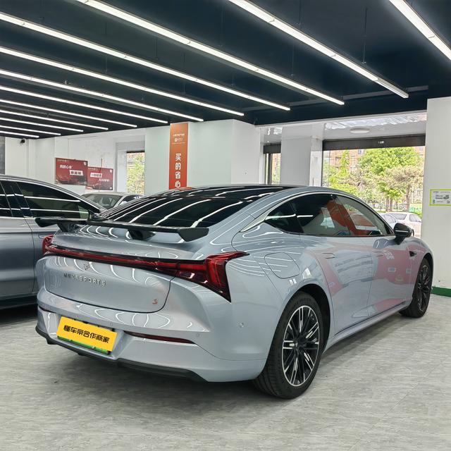 哪吒汽车 哪吒S 2024 #7 哪吒汽车 哪吒S 2024 汽车图片 #7