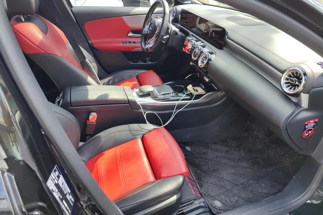 Mercedes-Benz A AMG 2022 image de voiture #7