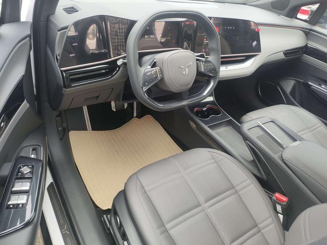 HongQi EH7 2024 #7 HongQi EH7 2024 car image #7