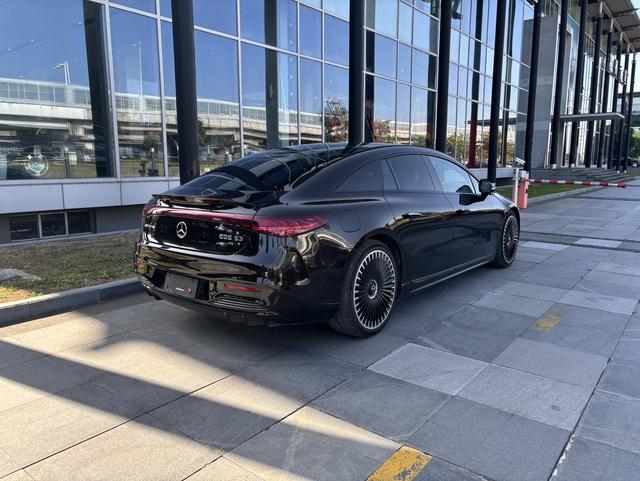 Mercedes-Benz EQS AMG 2024 immagine di auto #7