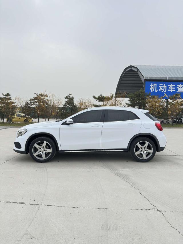 Mercedes-Benz GLA Class (Imported) 2015 #7 Mercedes-Benz GLA Class (Imported) 2015 car image #7