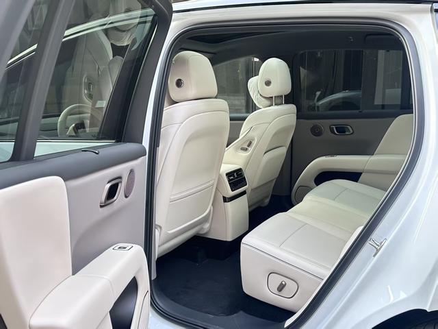 理想汽车 理想i6 2025 汽车图片 #7